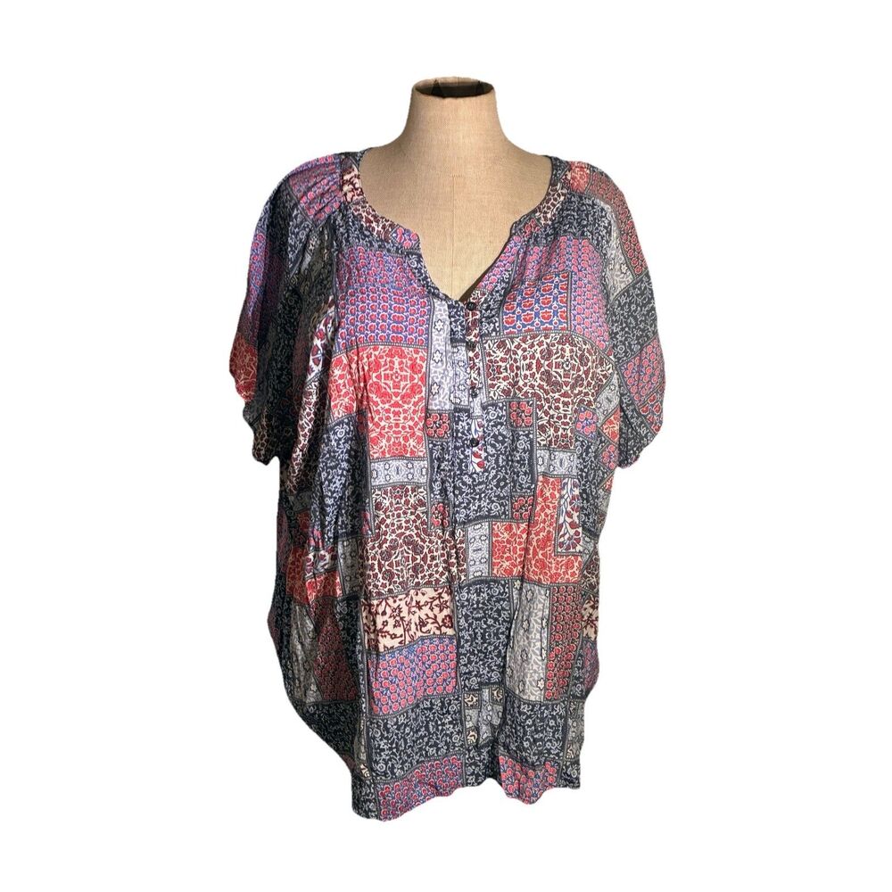 Kim Rogers Curvy 3X Patchwork Style Blue, Pink, White And Maroon Pullover Top.